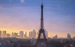 【纯情年代，我靠空间囤货养老公】65集短剧免费全集在线览