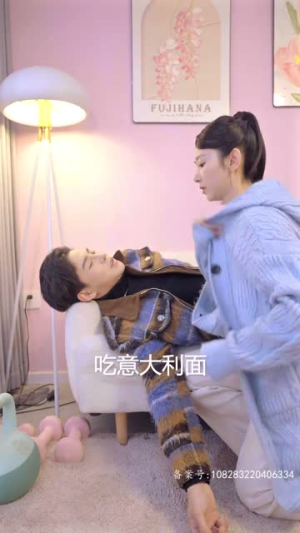 【完蛋我被帅哥包围了】98集短剧全集免费在线观