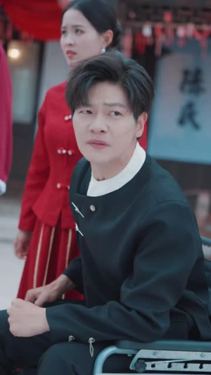 【人中之凤】68集短剧高清全集线上播