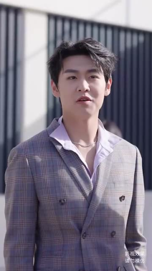 【双面玫瑰】34集短剧在线免费观影