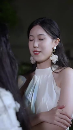 【爱上你是我的错】79集短剧免费全集尽情观