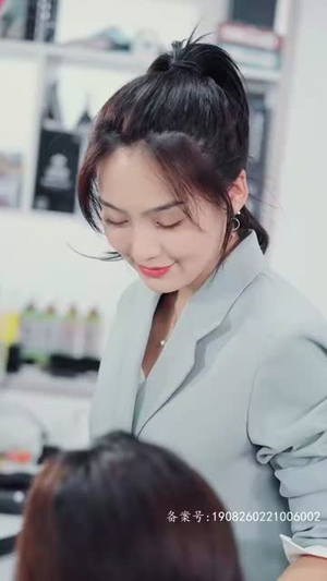 【离婚后，嫁给前夫他上司】179集短剧免费全集在线速看