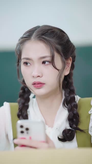 【他似繁星入我梦】30集短剧免费高清在线看