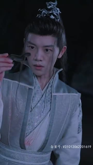 【半江瑟瑟半江红】82集短剧免费高清在线看