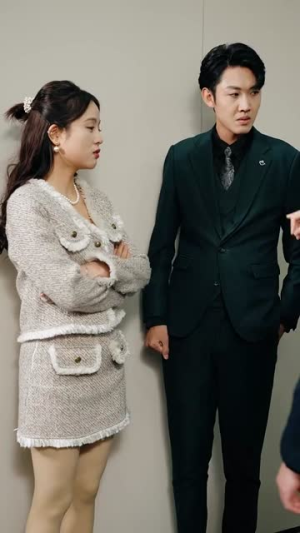 【夫人，她在线直播救贺先生】89集短剧免费全集欣看