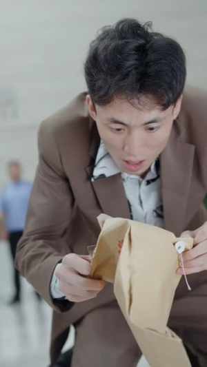 【我的便宜老爹是财神】83集短剧在线免费全集览