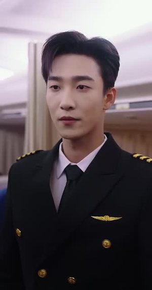 【在万米高空放弃爱过的他】82集高清短剧免费看全集