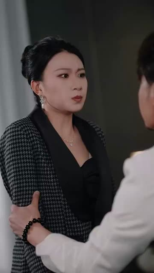 【误信闺蜜满盘皆输】55集免费短剧全集随心看