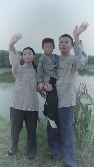 【清明出游之我的爱国爷爷】35集免费短剧在线畅看