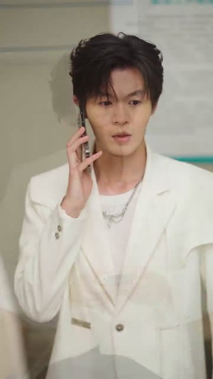 开局抽奖被姐姐们宠上天  (80集)好短剧分享