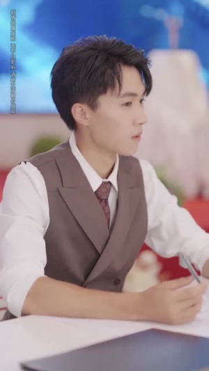 绑定朋友圈系统我成香饽饽（75集）真的太好看了