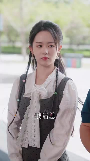 【一觉醒来全球贬值而我笑出鹅叫】61集在线短剧全集免费畅看