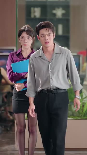 金牌制作人我咋亏成票房教父了 (60集)热门短剧抢先