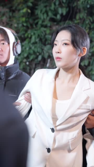 将军请上车 (91集) 将军请上车 (91集)爆火短剧追不停