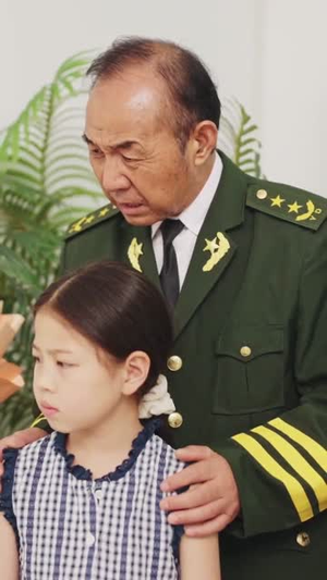 玄学小奶包全家靠我逆天改命（80集）精彩热门短剧