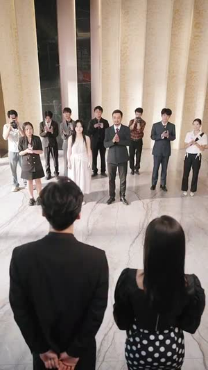 发错表白情话，女老板要跟我领证发错 (79集) 爆款热门短剧