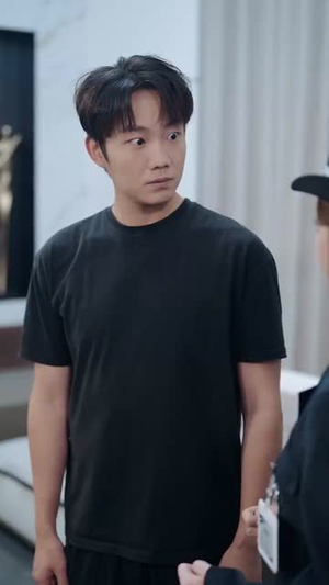 我靠抓罪犯讨好老丈人 (83集) 网上可以看吗