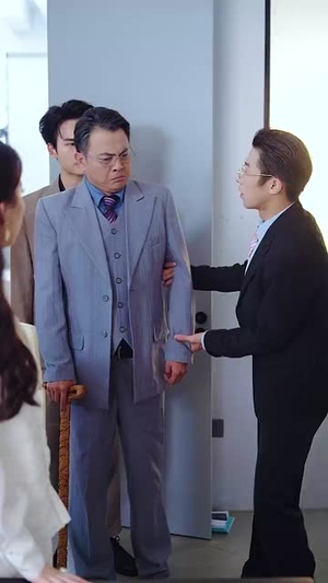 重生后我被姐姐们团宠了（80集）免费短剧完整版