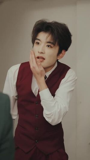 【穿越短剧，我靠美女续命】98集全网短剧免费看